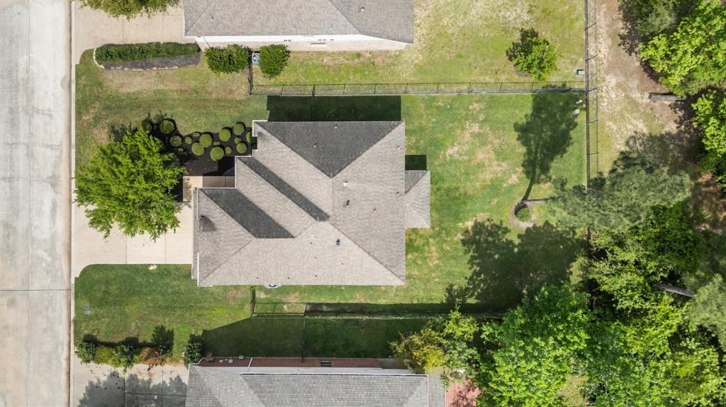 58 E Heritage Mill Circle, Tomball, Texas image 30