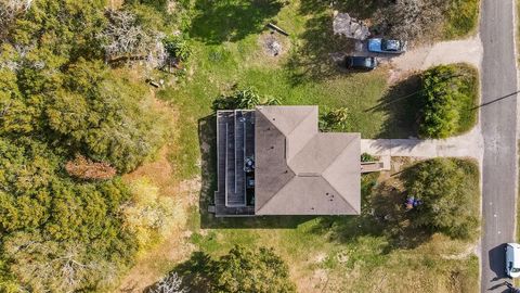 A home in Anahuac