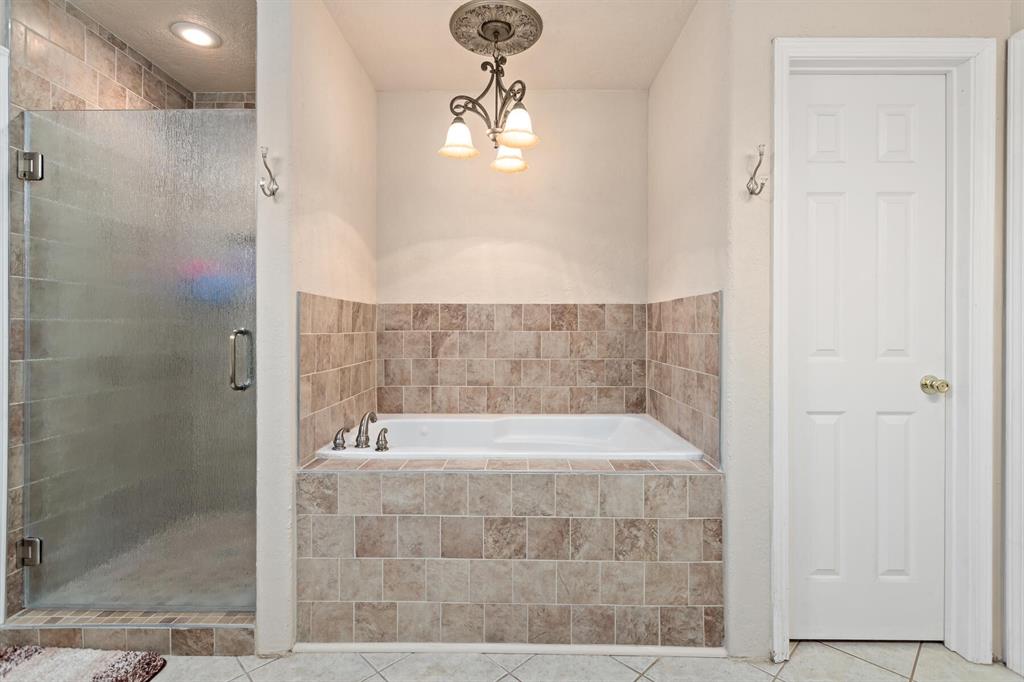 13550 Rolling Hills Drive, Beaumont, Texas image 32