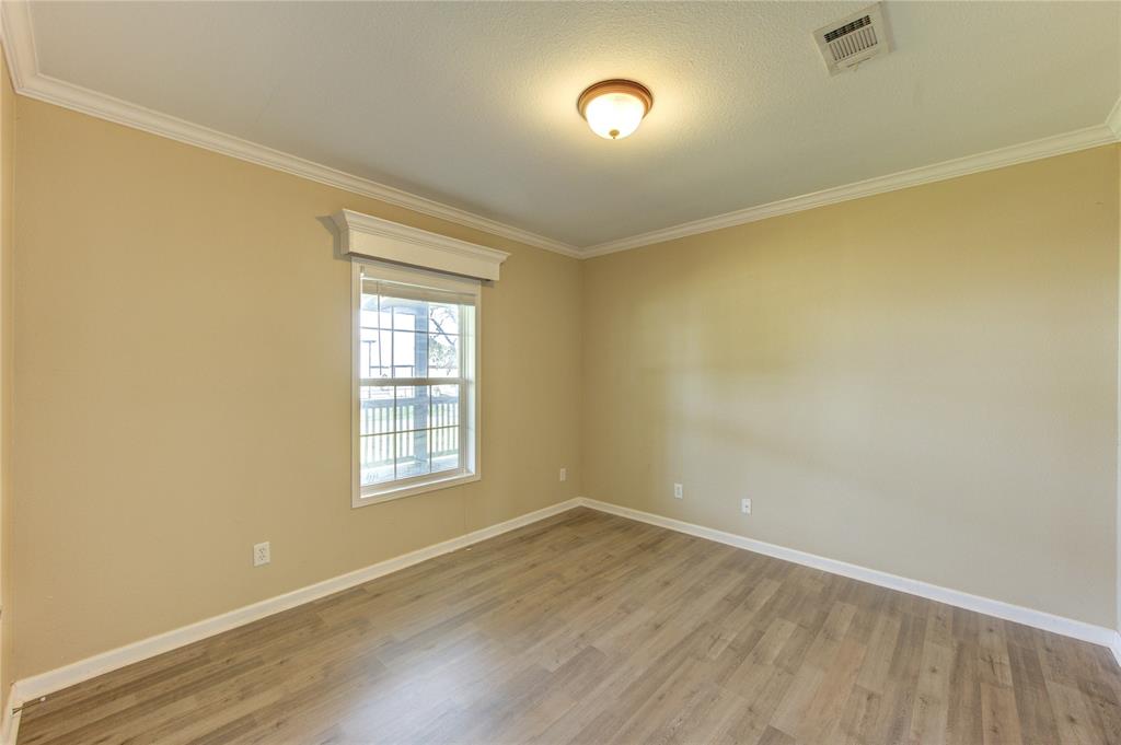 10031 N Walker Lane, Beach City, Texas image 34