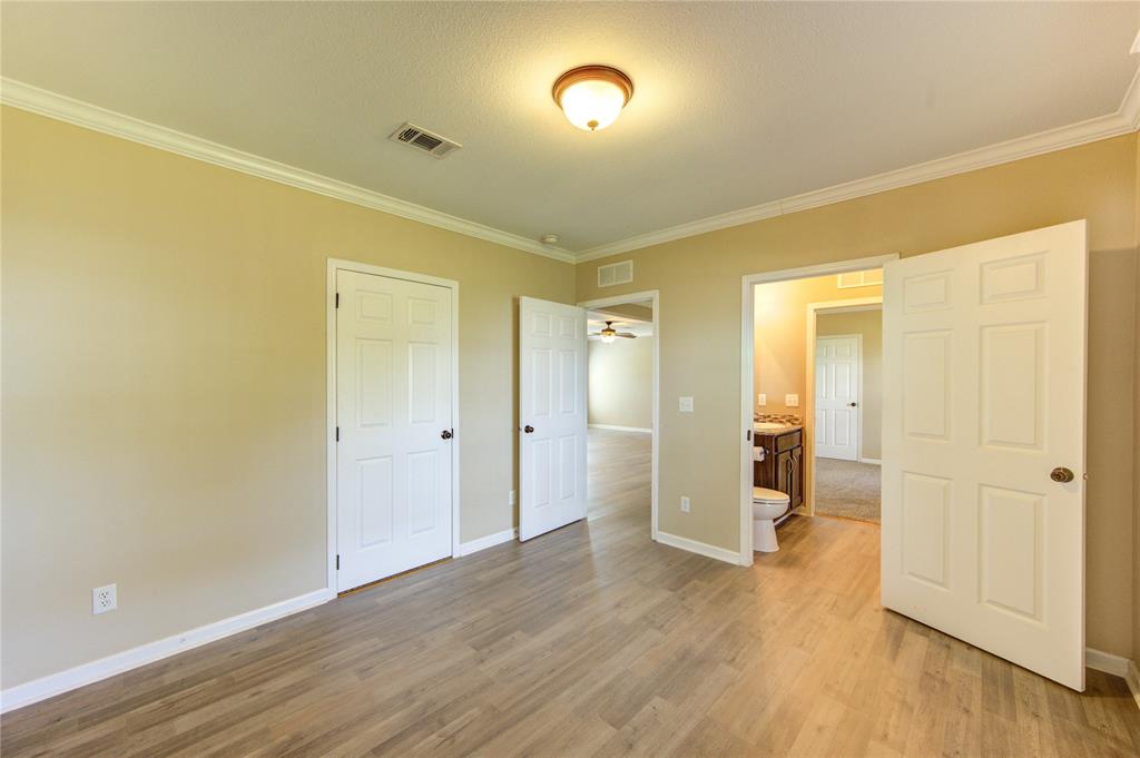 10031 N Walker Lane, Beach City, Texas image 35