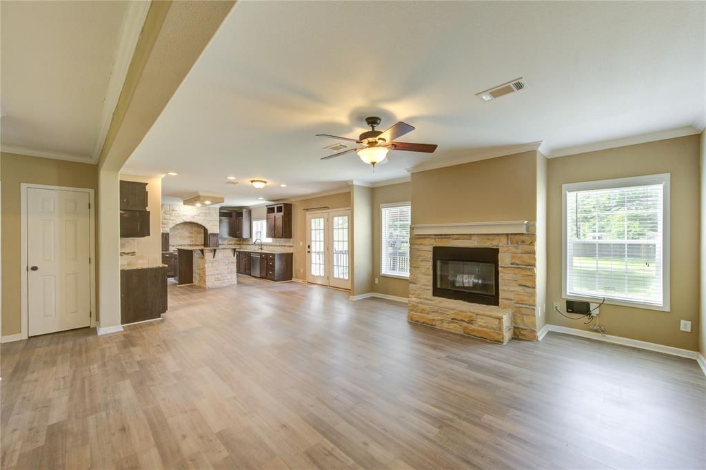 10031 N Walker Lane, Beach City, Texas image 12