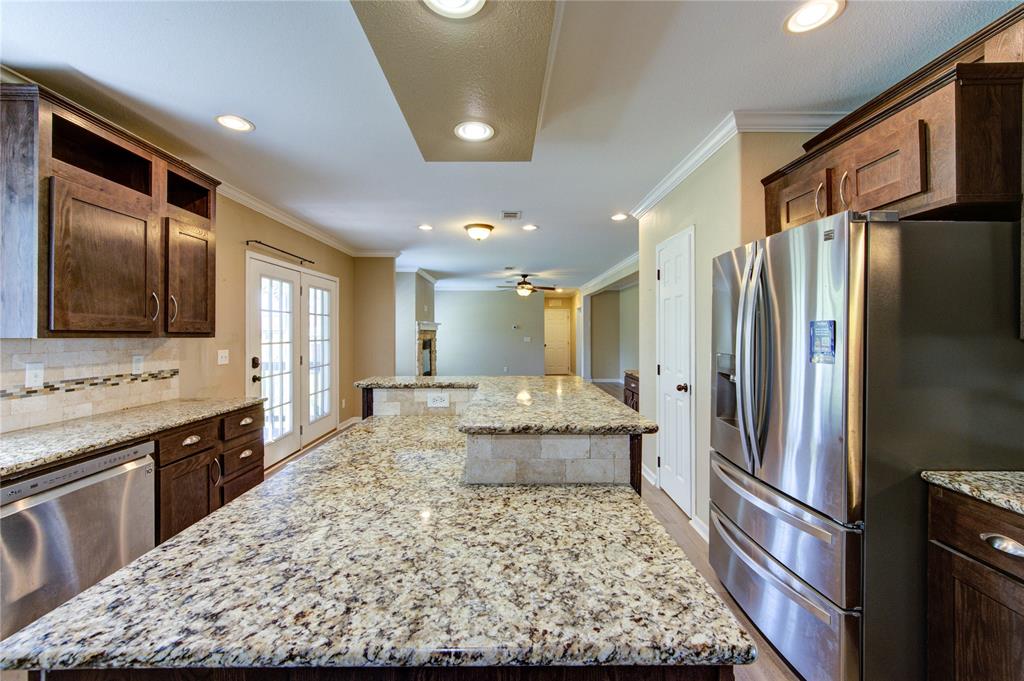 10031 N Walker Lane, Beach City, Texas image 18