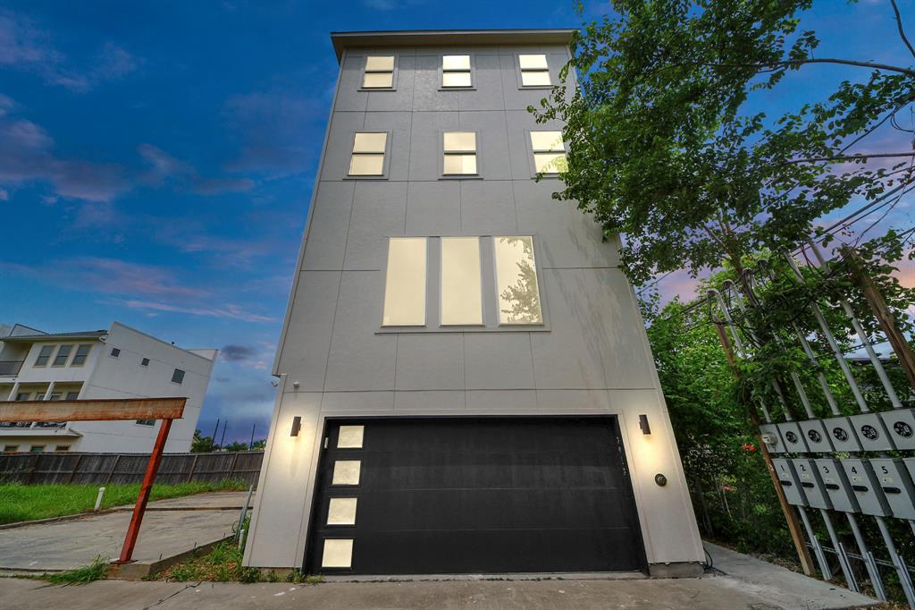3913 Griggs Road, Houston, Texas image 2