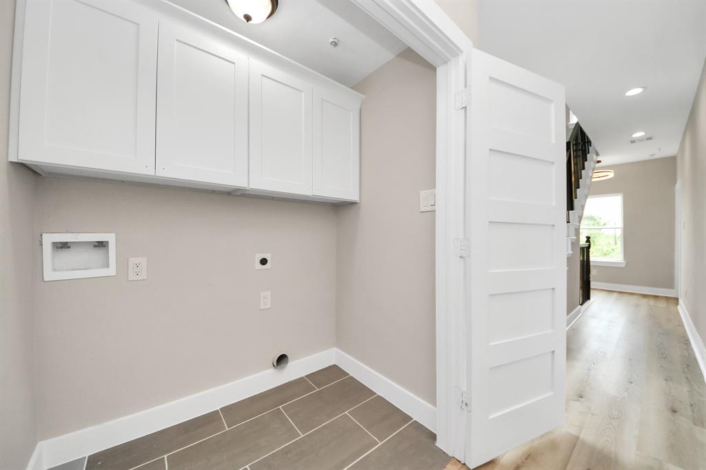 3913 Griggs Road, Houston, Texas image 17