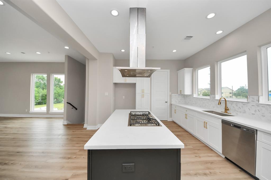 3913 Griggs Road, Houston, Texas image 31