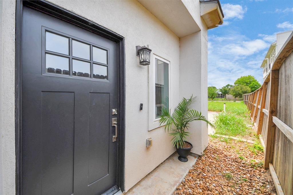 3913 Griggs Road, Houston, Texas image 8