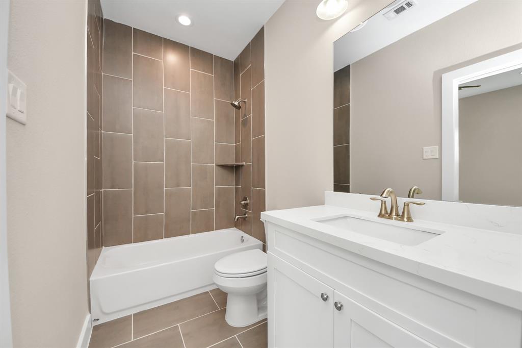 3913 Griggs Road, Houston, Texas image 12