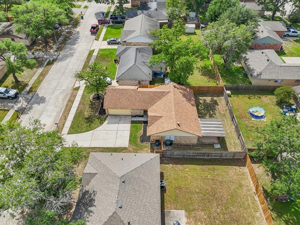 4814 Rivertree Lane, Spring, Texas image 25