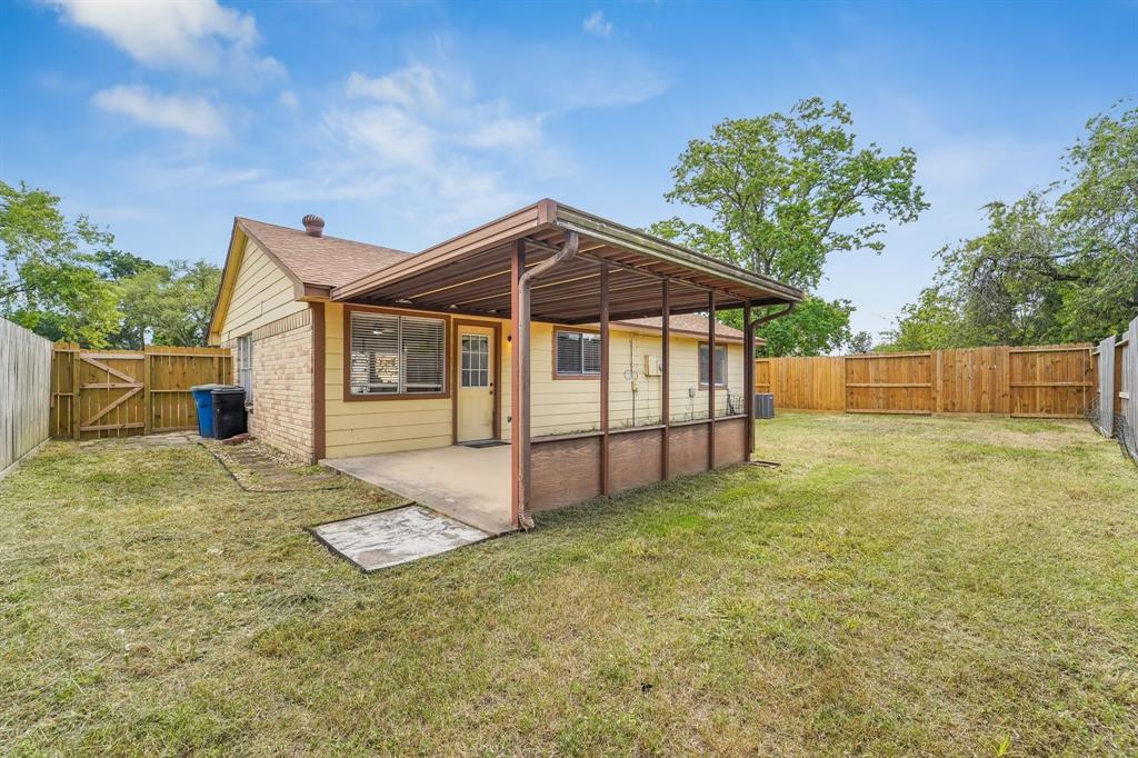 4814 Rivertree Lane, Spring, Texas image 19