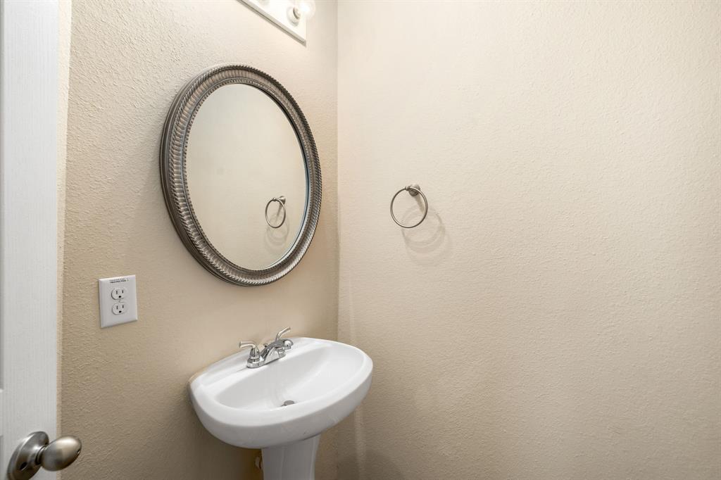 41 Blisten Spring Drive, Manvel, Texas image 18
