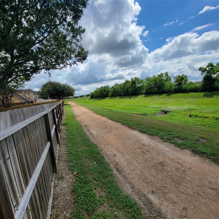 6506 Stillwater Drive, Pearland, Texas image 43