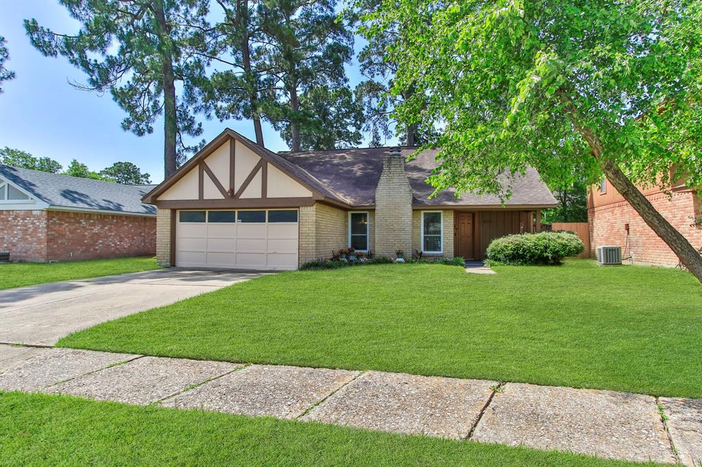 4315 Stallion Brook Lane, Spring, Texas image 1