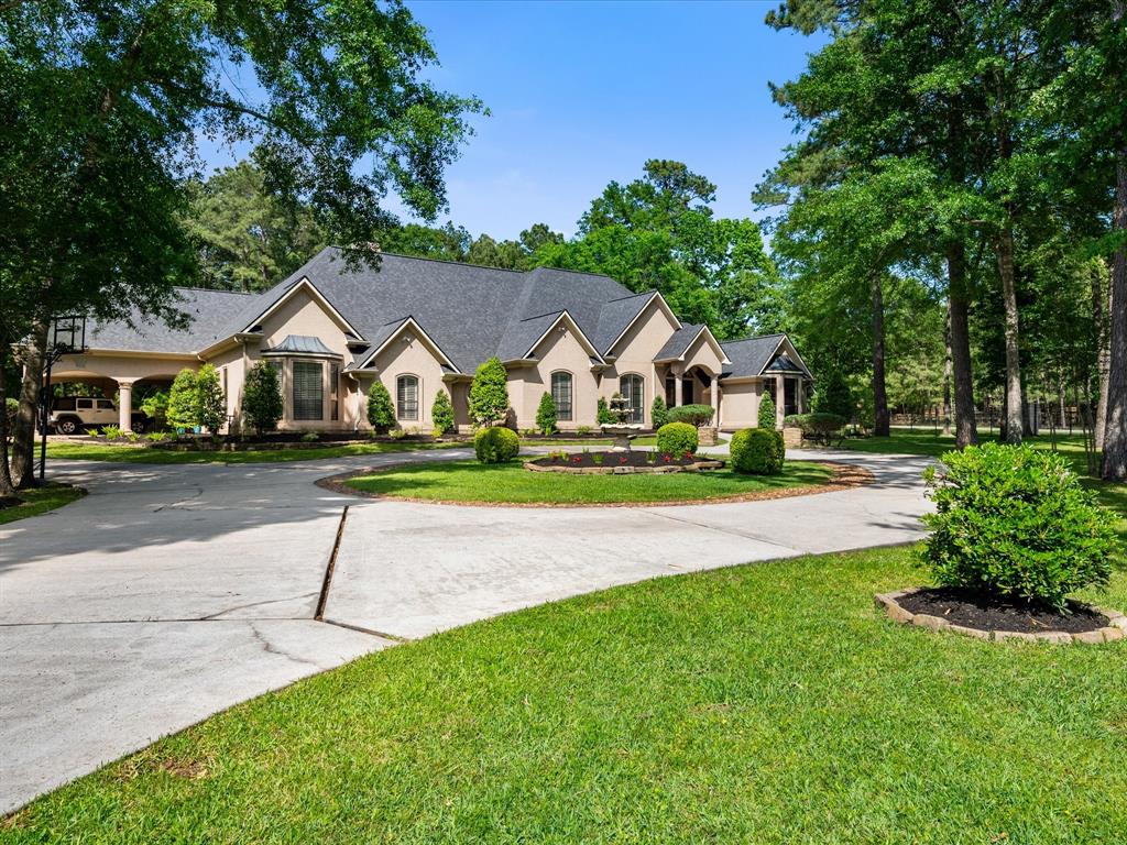 9819 Crestwater Circle