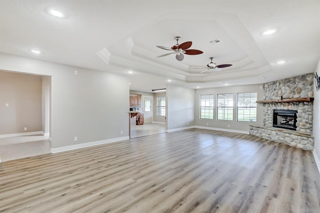 8313 S Kilarney Drive, Beaumont, Texas image 5