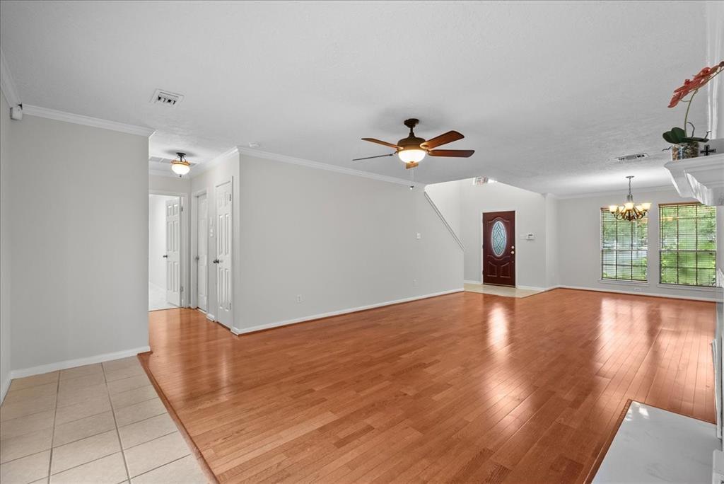 1726 Kemah Oaks Drive