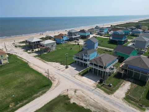 A home in Crystal Beach