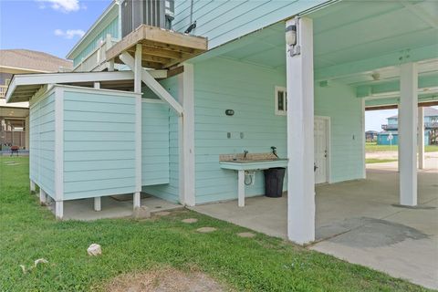 A home in Crystal Beach