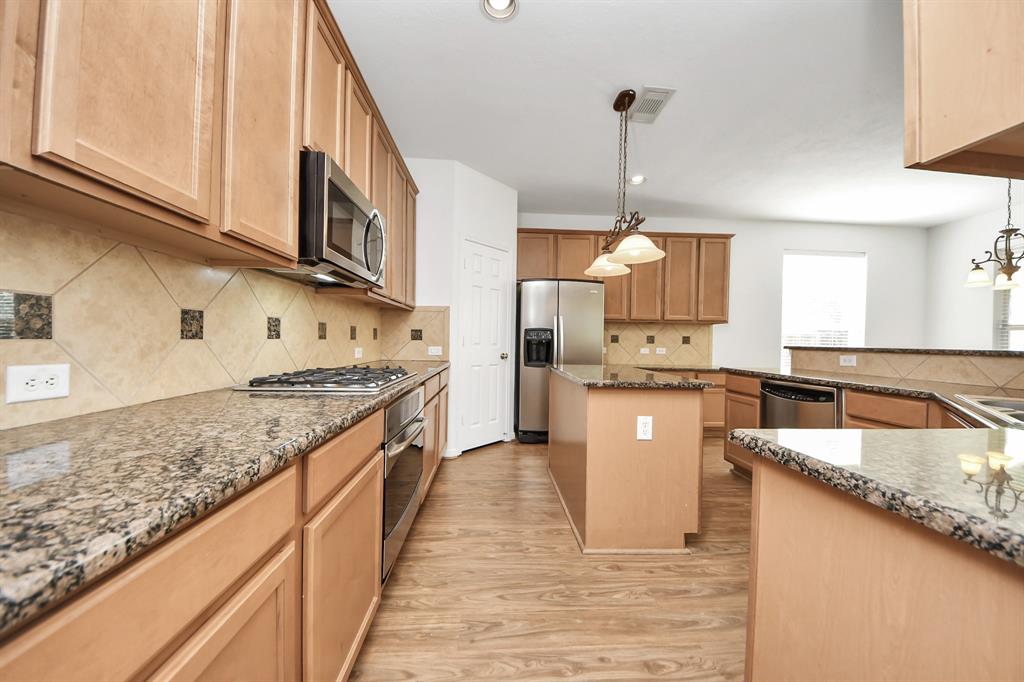 13012 Wedgewater Lane, Pearland, Texas image 9