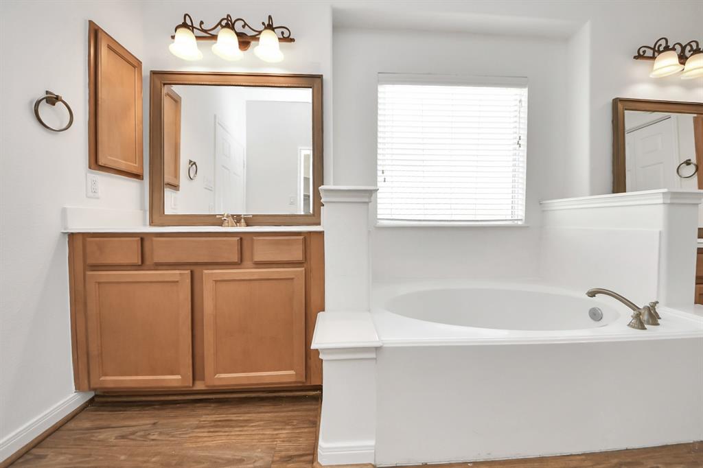 13012 Wedgewater Lane, Pearland, Texas image 27