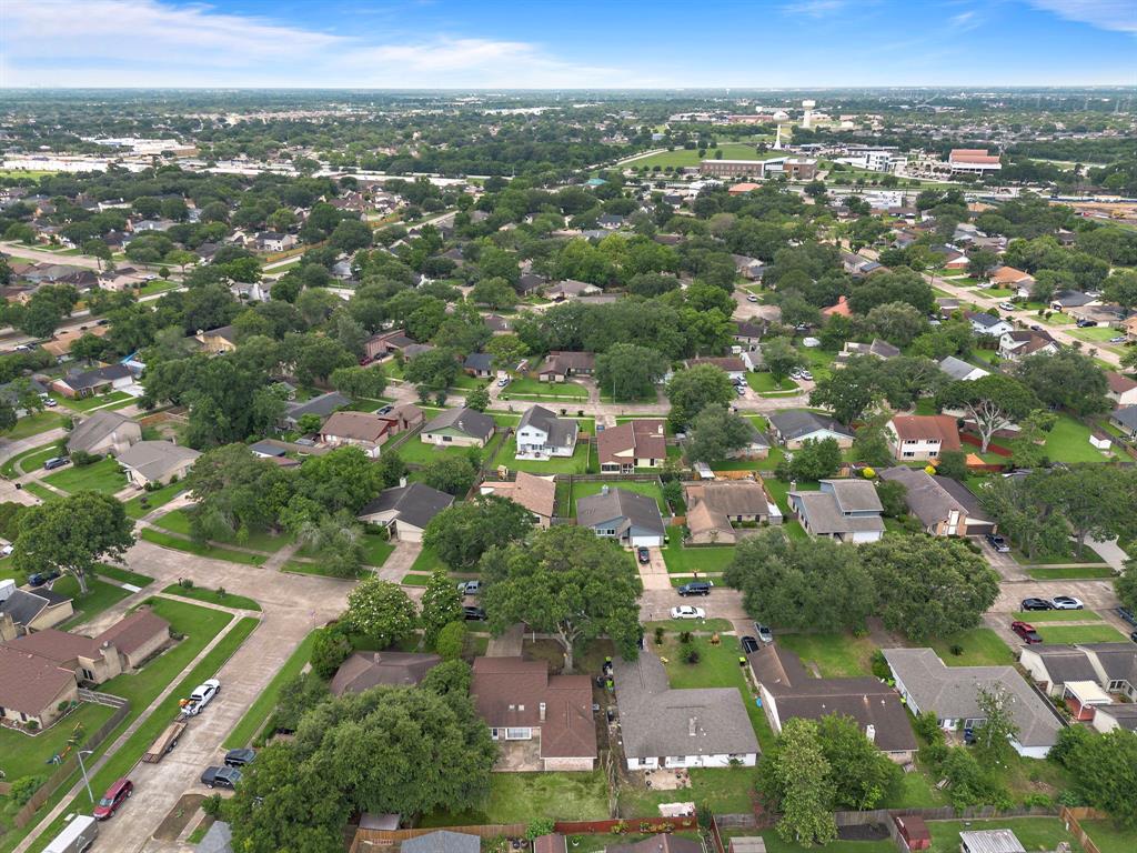 1639 Castle Creek Drive, Missouri City, Texas image 26