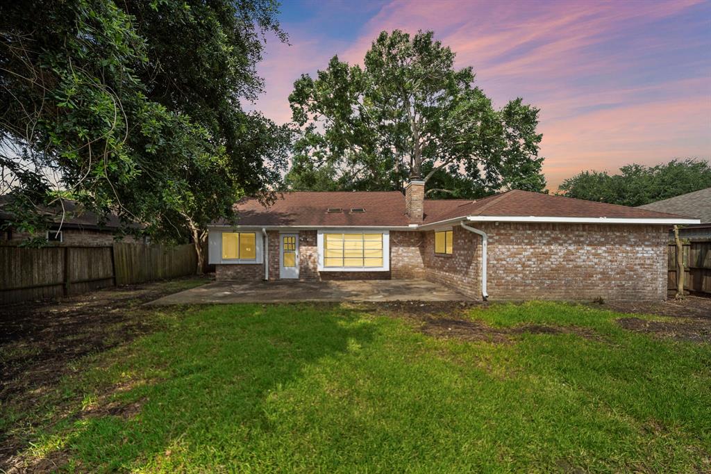 1639 Castle Creek Drive, Missouri City, Texas image 3