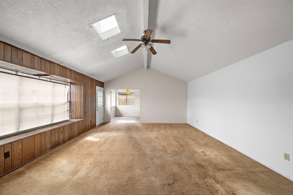 1639 Castle Creek Drive, Missouri City, Texas image 5