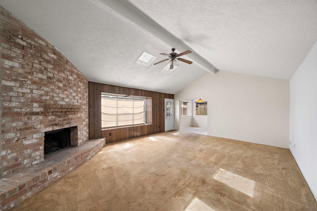 1639 Castle Creek Drive, Missouri City, Texas image 4