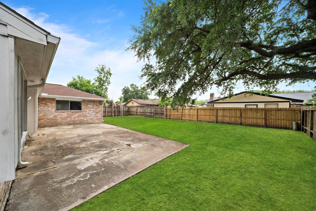 1639 Castle Creek Drive, Missouri City, Texas image 21