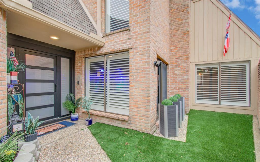 428 E Fair Harbor Lane