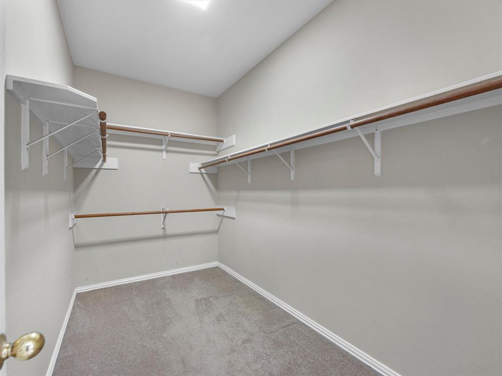 2726 Pirates Gold Circle, Friendswood, Texas image 11