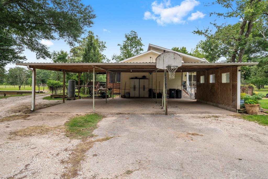 2400 Bowler Road, Waller, Texas image 8