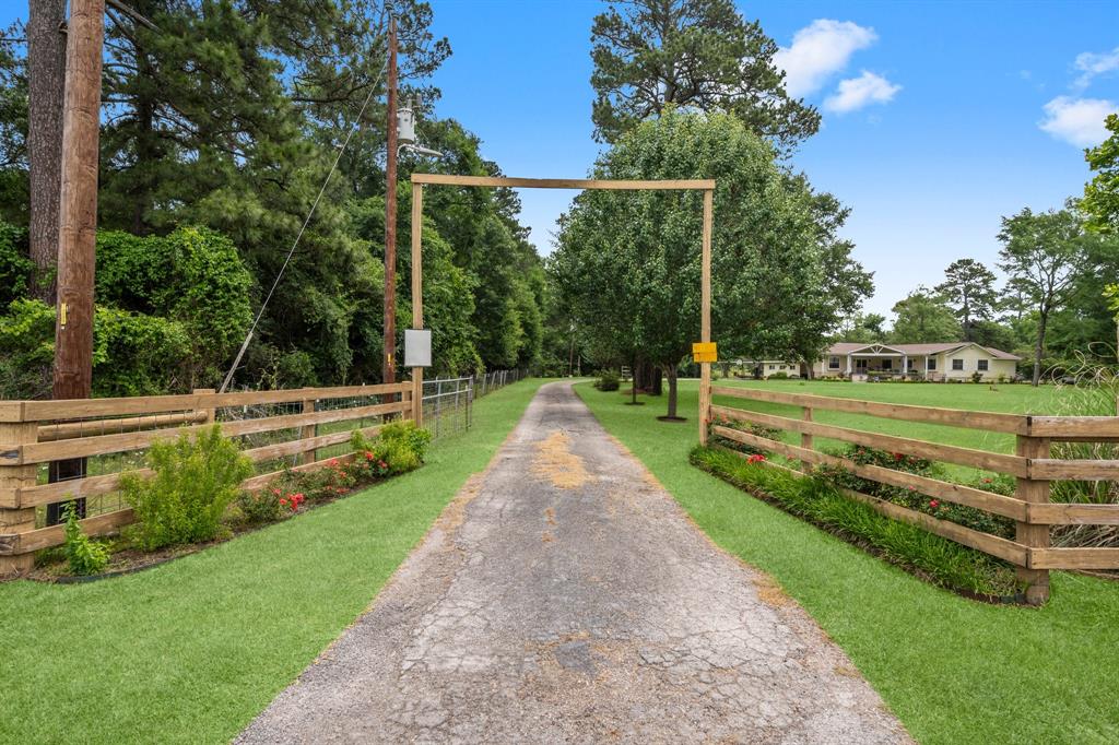 2400 Bowler Road, Waller, Texas image 4