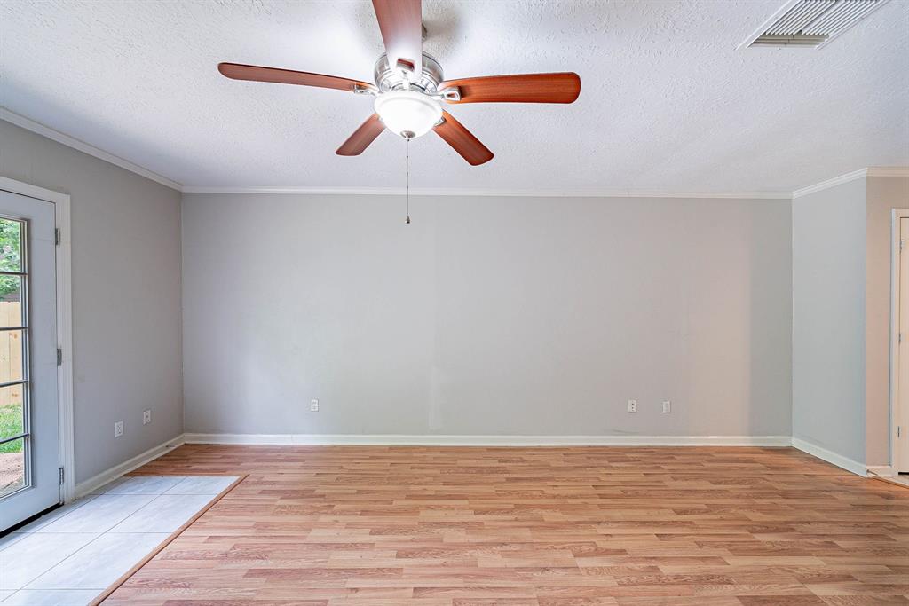 516 Aweigh Drive, Crosby, Texas image 22