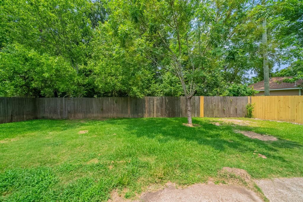 516 Aweigh Drive, Crosby, Texas image 26