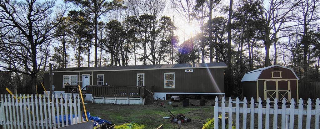 241 Coast Loop, Trinity, Texas image 1