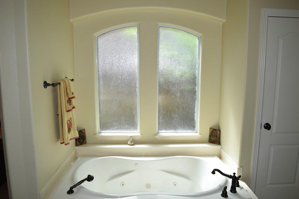 8807 Stowe Creek Lane, Missouri City, Texas image 19