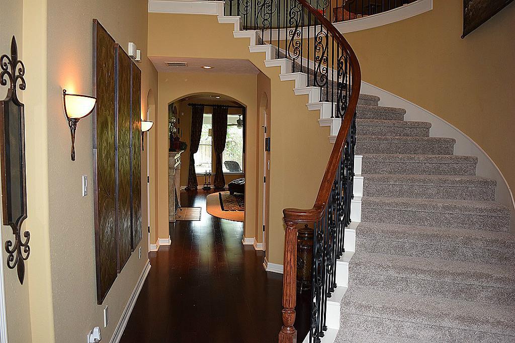 8807 Stowe Creek Lane, Missouri City, Texas image 3