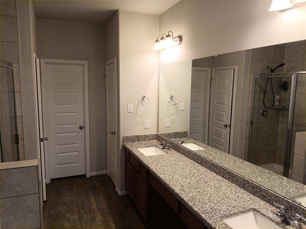 3619 Dry Creek Drive, Missouri City, Texas image 26