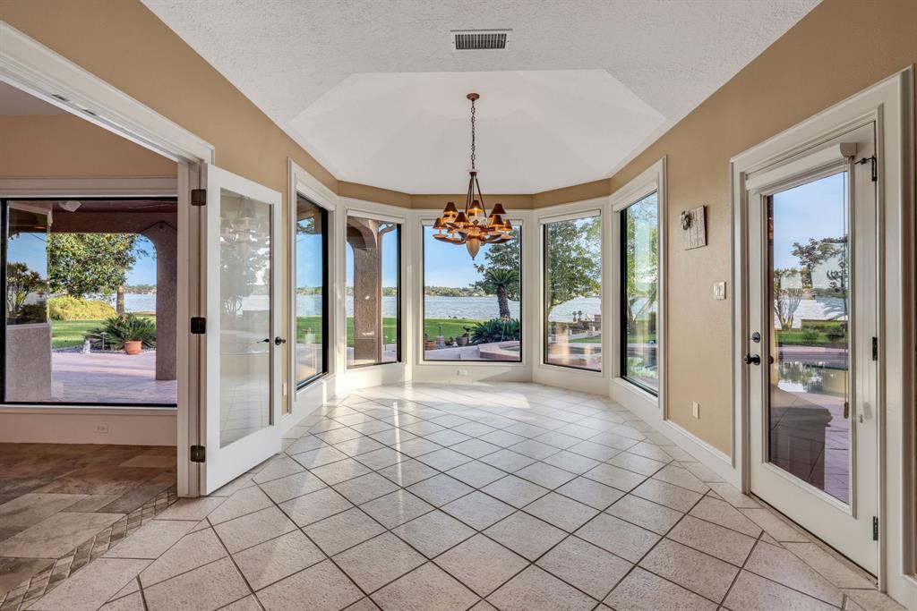12423 Lakeview Drive, Montgomery, Texas image 19