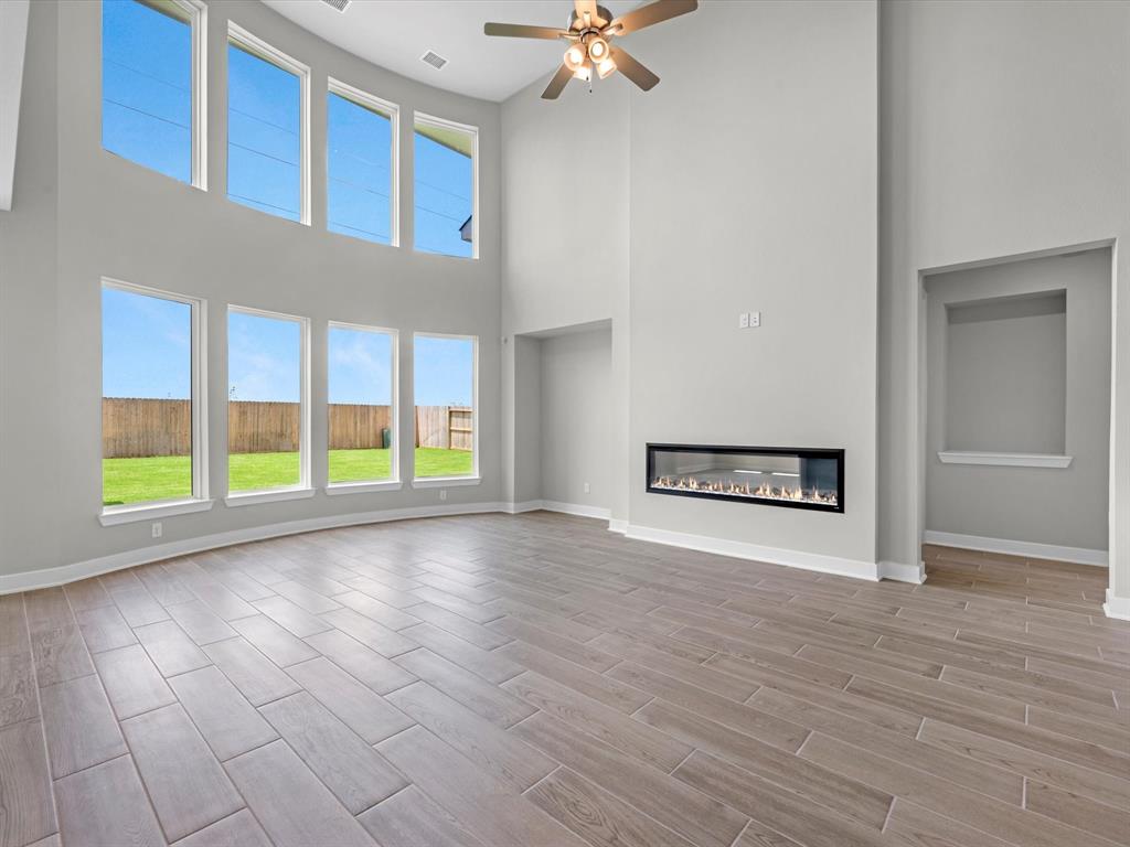 26511 Castra Crescent Trail