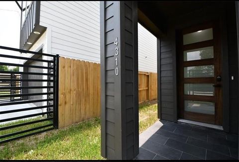 Photo of 4310 Alice St St, Houston, TX 77021 (MLS # 56730504)