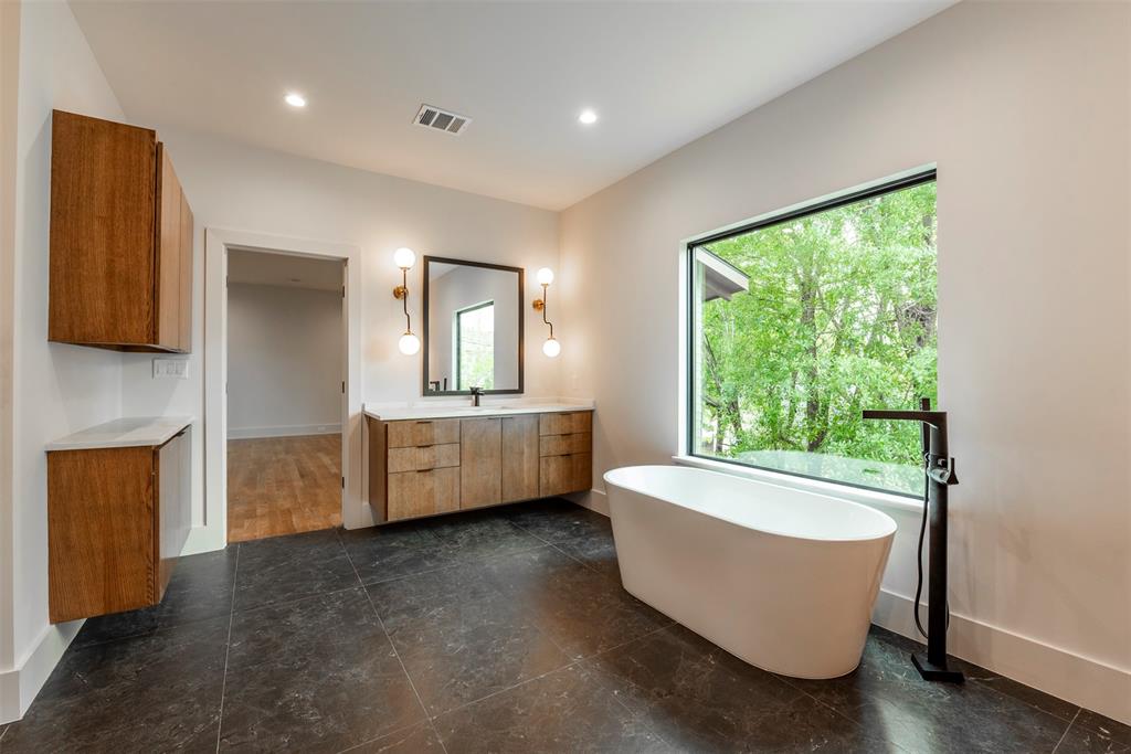 926 W 41st Street, Houston, Texas image 31