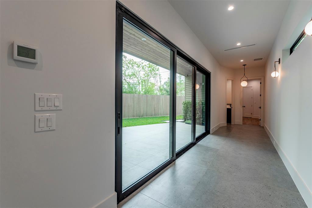 926 W 41st Street, Houston, Texas image 13