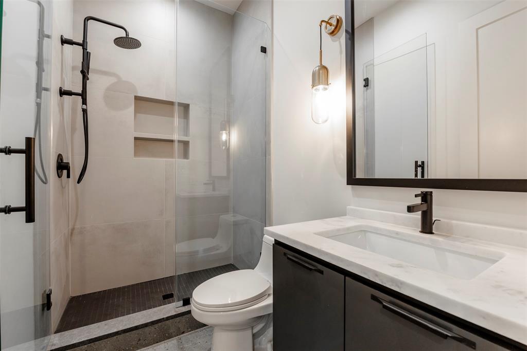 926 W 41st Street, Houston, Texas image 17