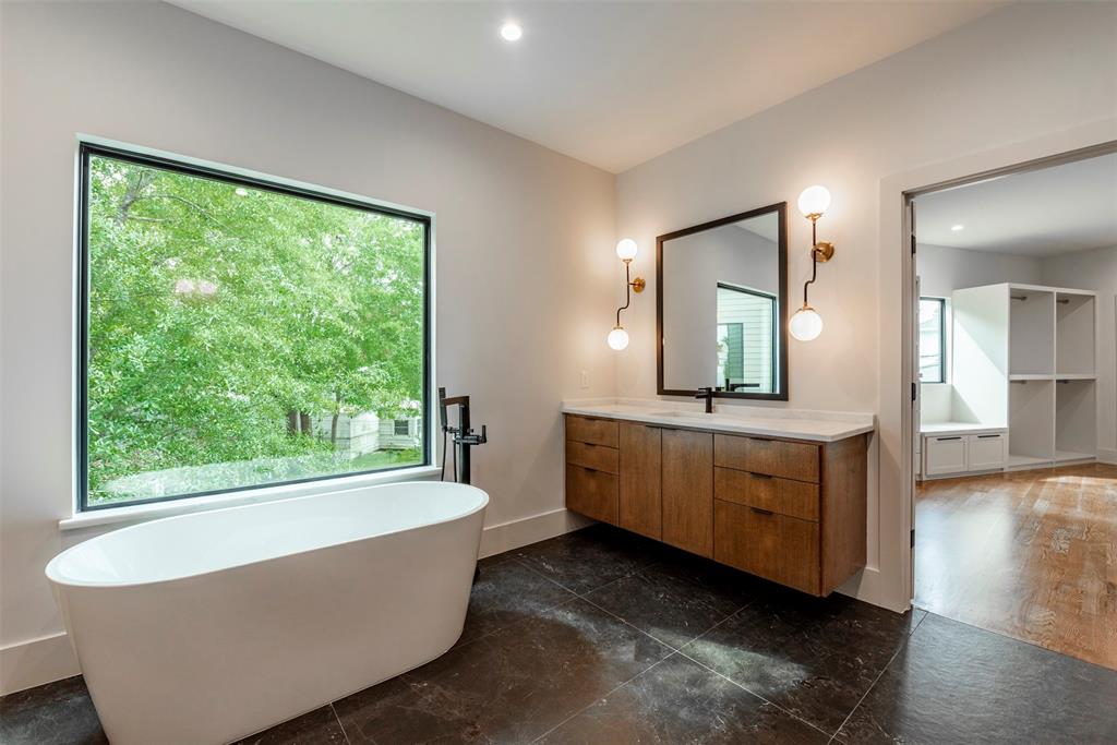 926 W 41st Street, Houston, Texas image 33
