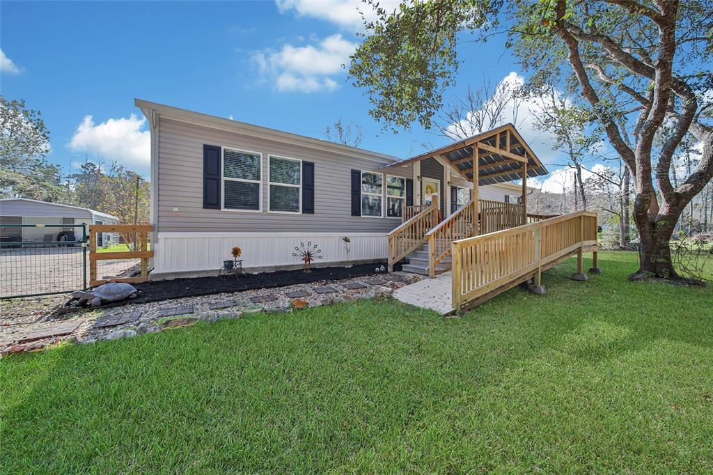 1564 County Road 370, Splendora, Texas image 2