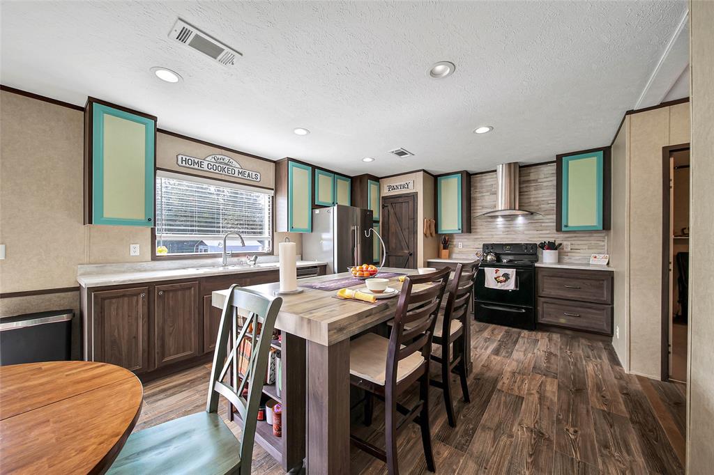 1564 County Road 370, Splendora, Texas image 17