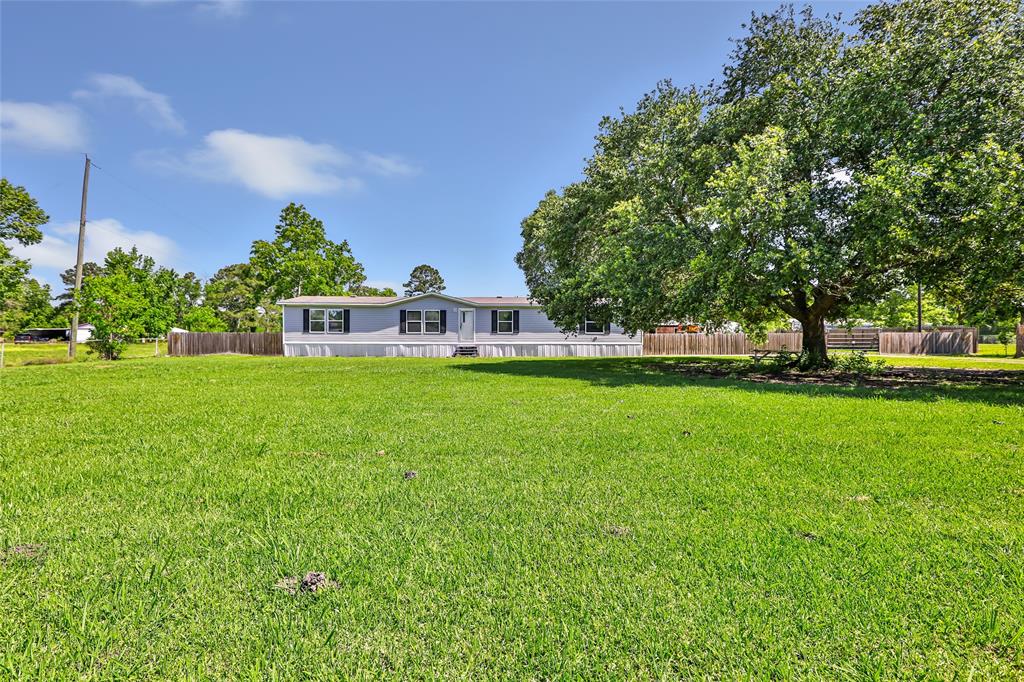 2213 Iron Ore Drive, Huffman, Texas image 2
