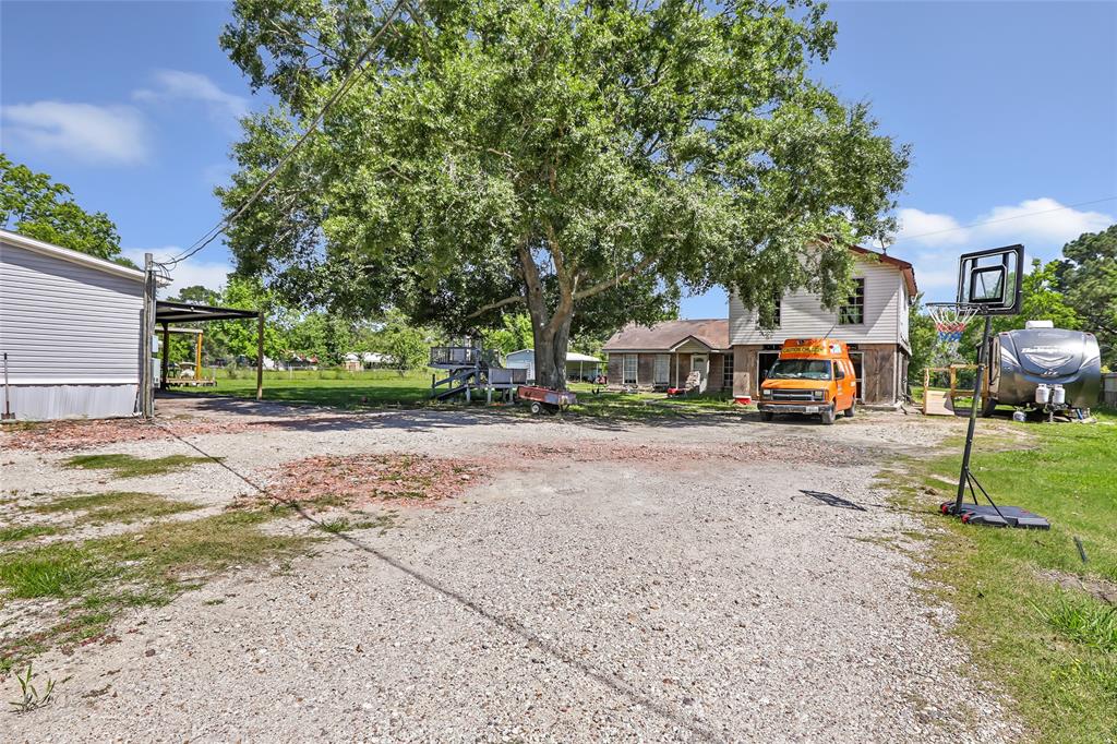 2213 Iron Ore Drive, Huffman, Texas image 4